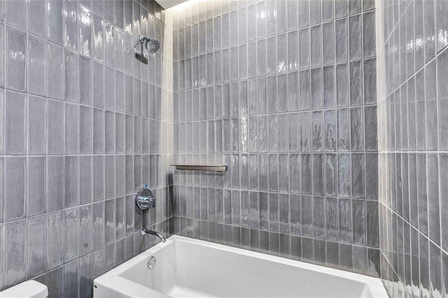 Foto del edificio - 610 Davis St