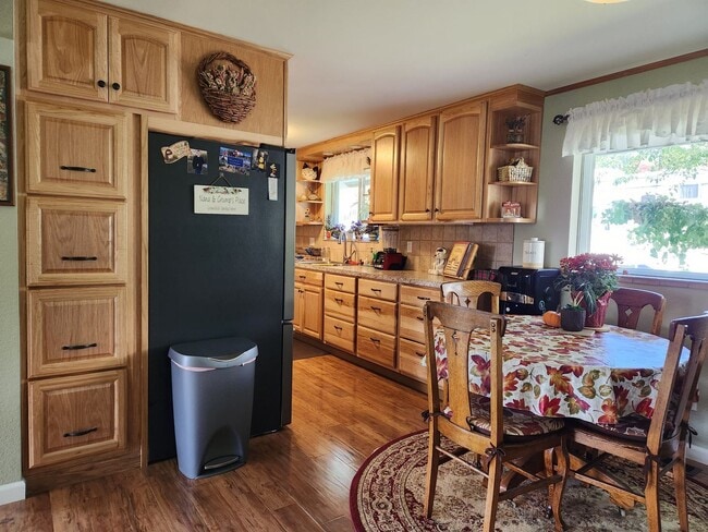 Building Photo - 3 br, 2 bath House - 3523 Petersville Rd NE