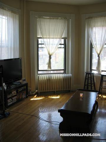 Foto del edificio - 1451 Tremont St