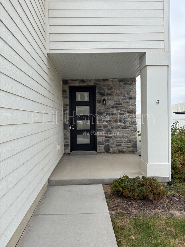 Foto del edificio - 1616 W Parkview Dr