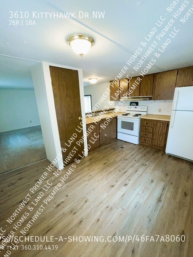 Foto del edificio - 3610 Kittyhawk Dr NW
