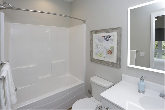 Foto del edificio - ONE MONTH FREE ON 12 MONTH LEASE!