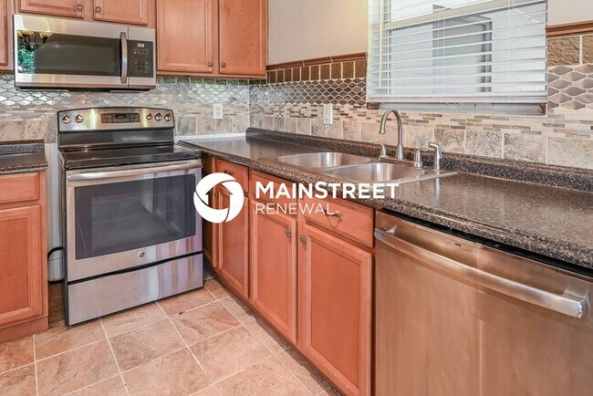 Foto del edificio - 3 Bedroom Pet-Friendly Home in Jacksonville, FL with Main Street Renewal