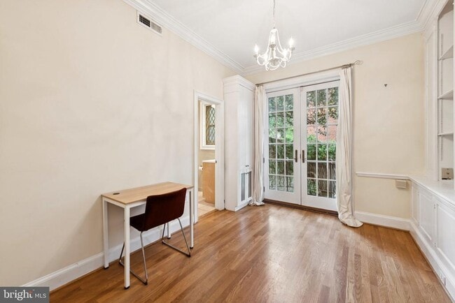 Building Photo - 1225 30th St NW