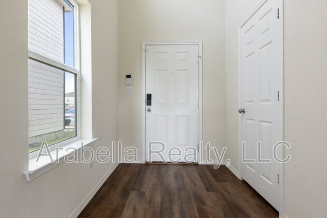 Building Photo - 6110 Willow Point Blvd