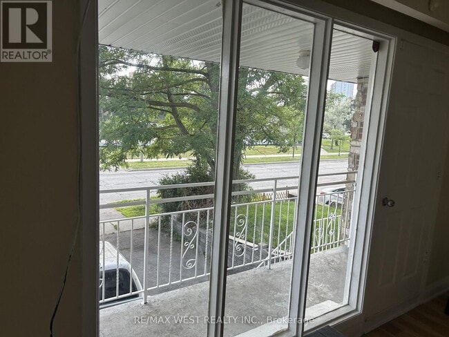 Building Photo - 278 Grandravine Dr