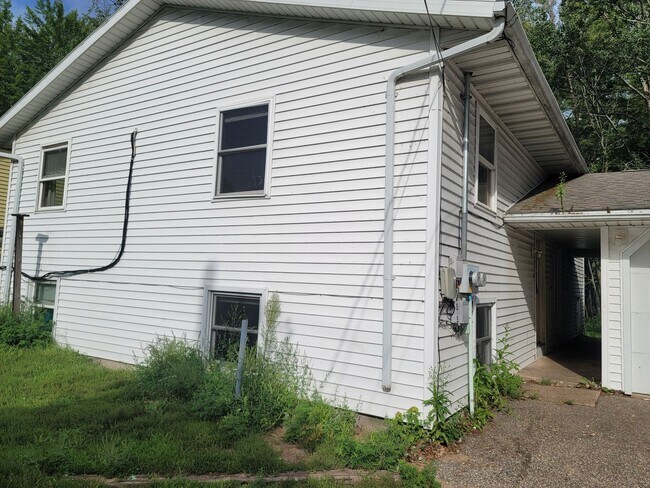 Foto del edificio - 2460-2462 2nd Ave South
