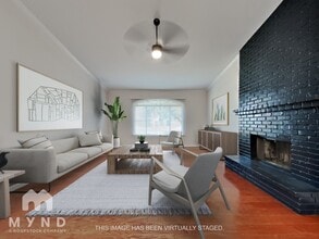 Building Photo - 5623 E Grandview Rd