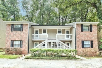 Building Photo - 2913 Woodrich Dr