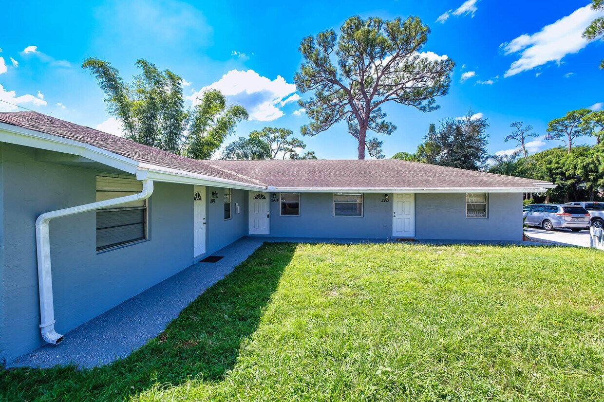 2414 Sunset Dr, West Palm Beach, FL 33415 Townhome Rentals in West