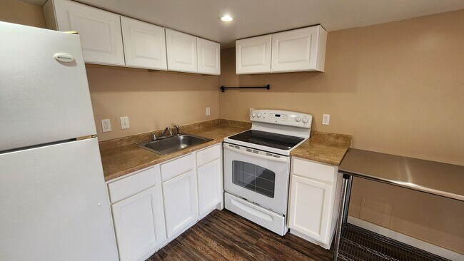 Foto del edificio - 223 NW 24th St