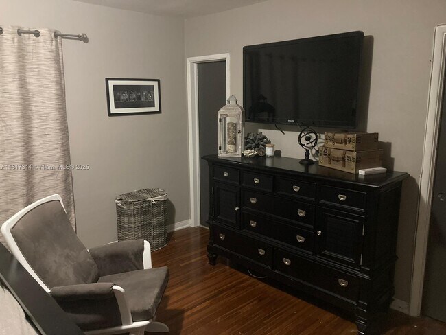 Foto del edificio - 15110 NE 9th Ct