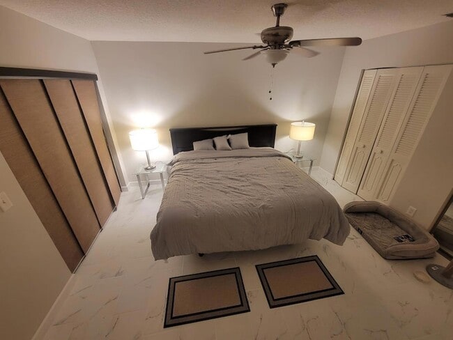 Foto del edificio - 8173 Ambach Way