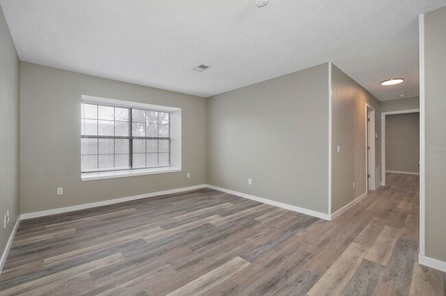 Building Photo - 1 Bed 1 Bath Apartment for rent!