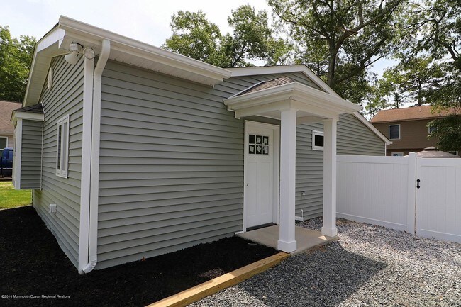 Foto del edificio - 511 Beach Blvd