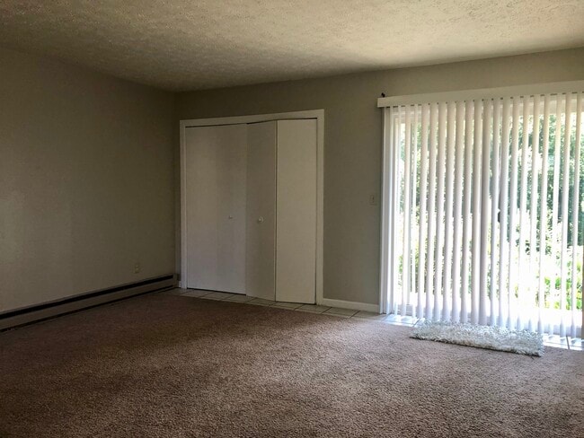 Building Photo - 1020 Broadway St