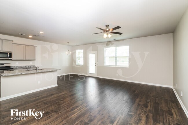 Foto del edificio - 58 Lauritsen Way