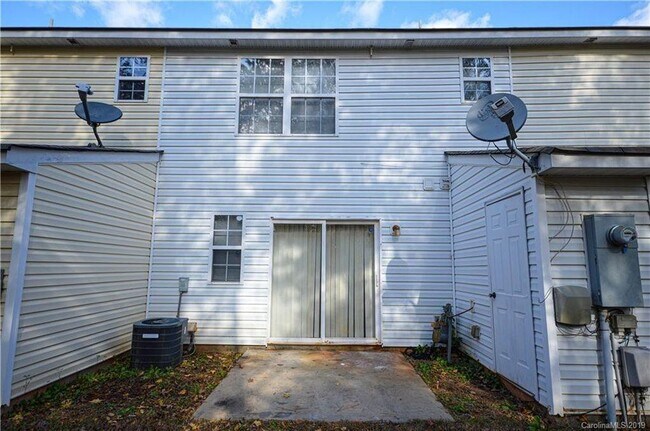 Building Photo - 5149 Magnolia Tree Ln #2306