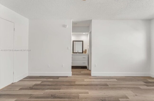 Large vanity with plenty of drawer space - 2512 SW 113th Ct