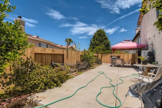 Foto del edificio - Furnished luxury spacious single family house. Gustavo Lopez AMSI