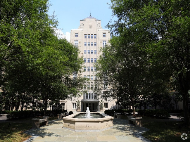 Building Photo - Kennedy-Warren