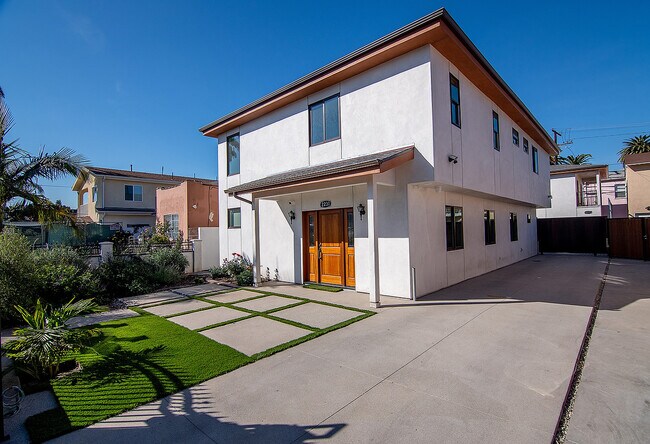 Foto del edificio - 2231 S Cochran Ave