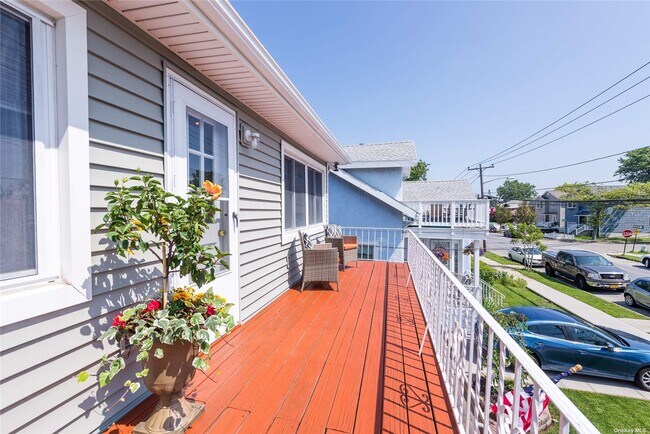 Foto del edificio - 509 Monroe Blvd