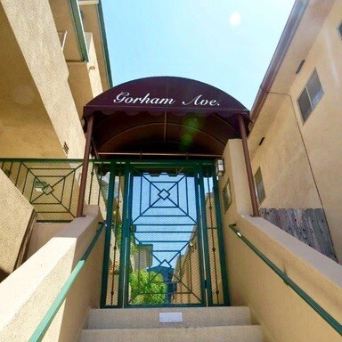 Foto del edificio - 11616 Gorham Ave