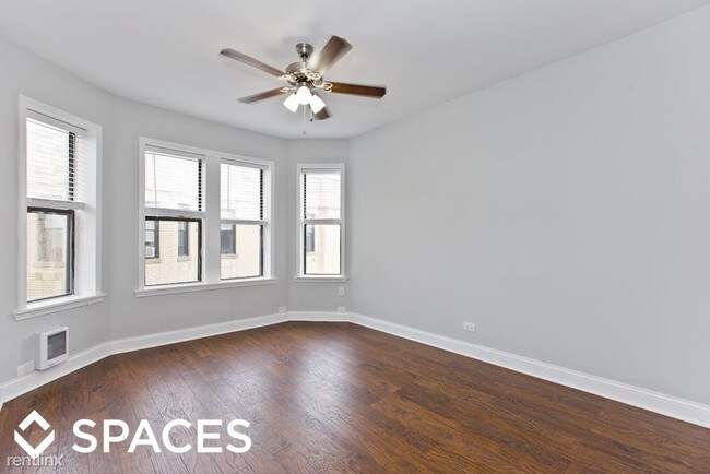 Building Photo - 3631 W Dickens Ave