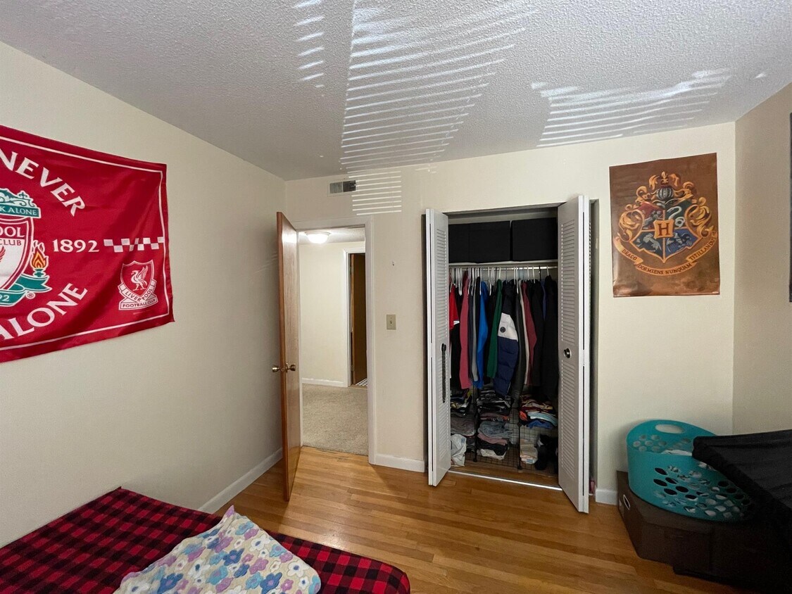 Foto principal - 20 Hubbard Ave