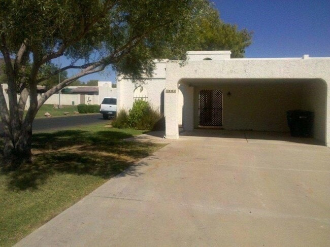Building Photo - 2 bedroom in PHOENIX AZ 85020