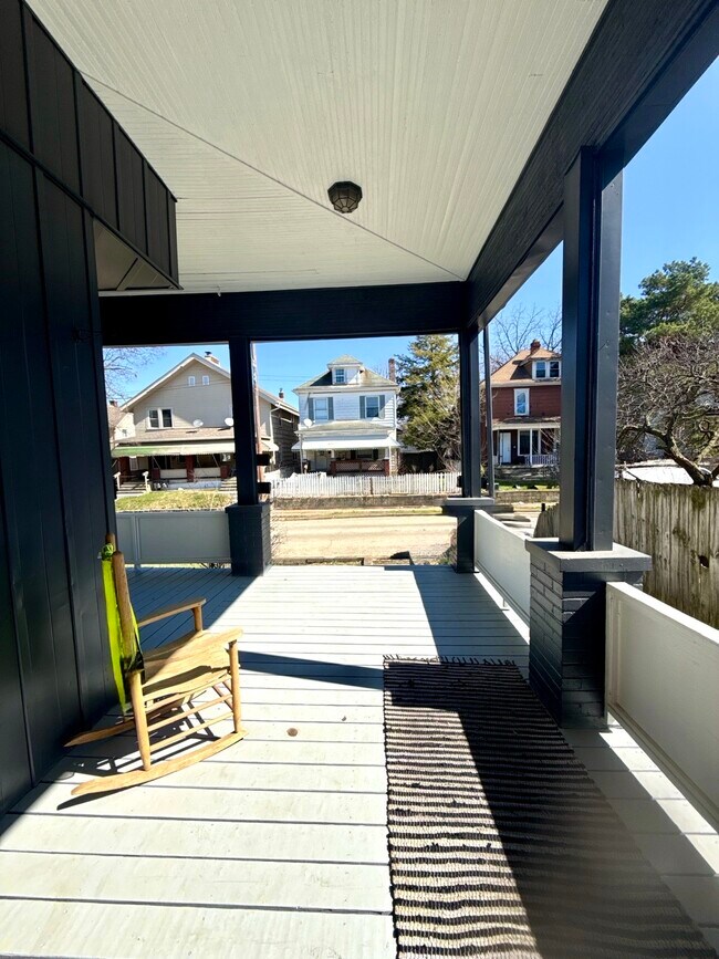 Foto del edificio - 67 N Harris Ave