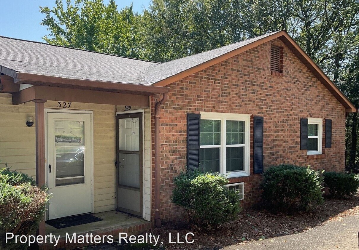 Foto principal - 2 br, 1 bath House - 329 Robinson Road