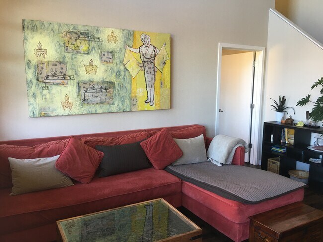 Living room - 4700 Adeline St