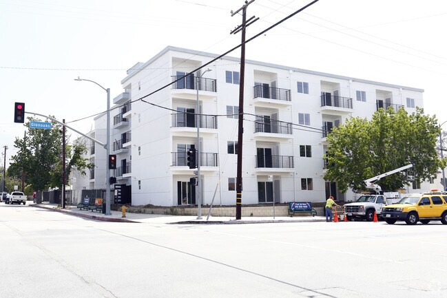 Foto del edificio - Glenoaks Villas