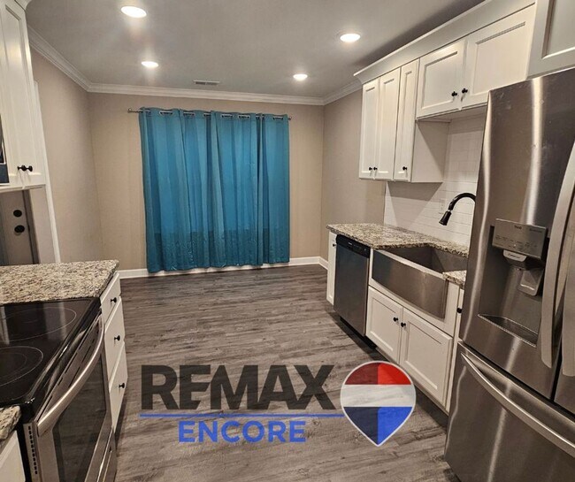 Foto del edificio - Sorry No Smoking and Pets Permitted with Restrictions