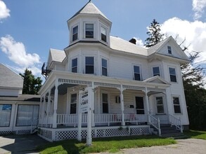 Building Photo - 459 King St