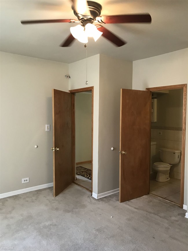 Foto del edificio - 820 E 106th St