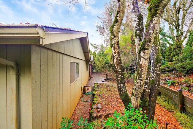 Foto del edificio - 5220 Seeger Ln SE
