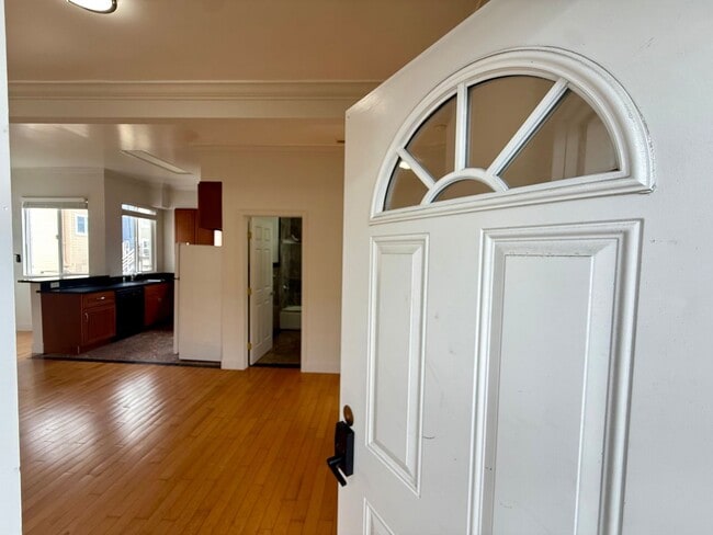 Photo - 2068 McAllister Street-2068 Apartment