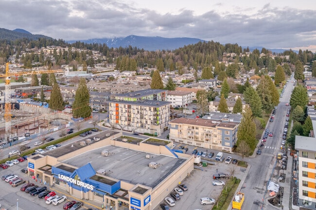 Building Photo - Sundance Apartments