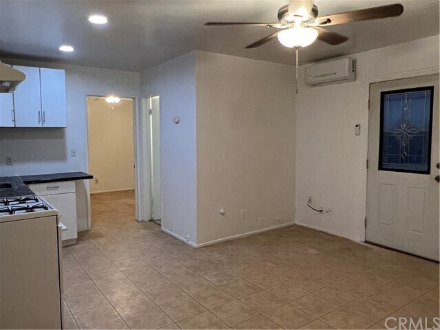 Building Photo - 15985 Leander Dr