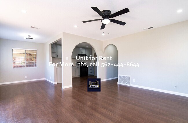 Building Photo - House - 3 Bedrooms / 1 Bath - La Puente