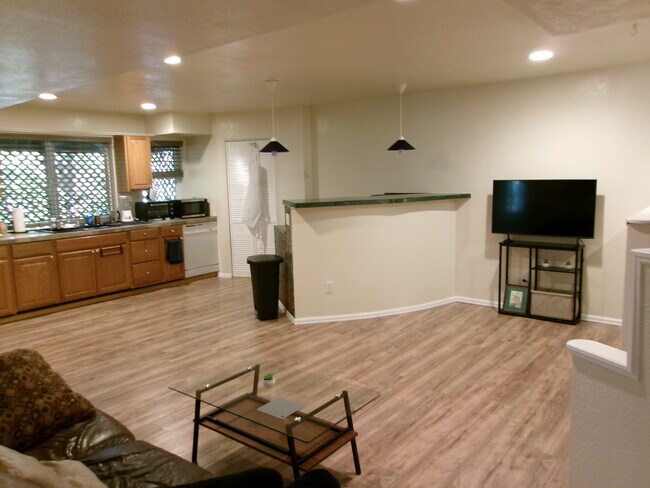 Foto del edificio - 17863 E Maplewood Cir