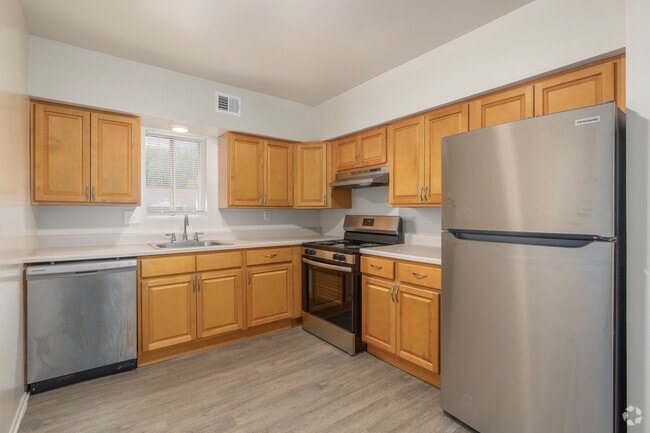 3BR, 2BA - 1,352F - Kitchen - Orchard Hills