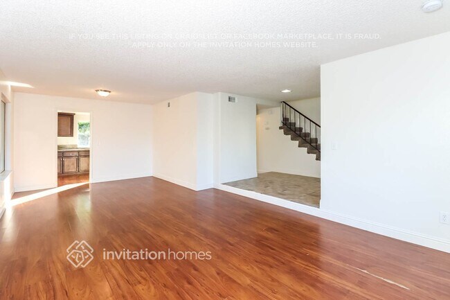 Foto del edificio - 1295 Trail End Way