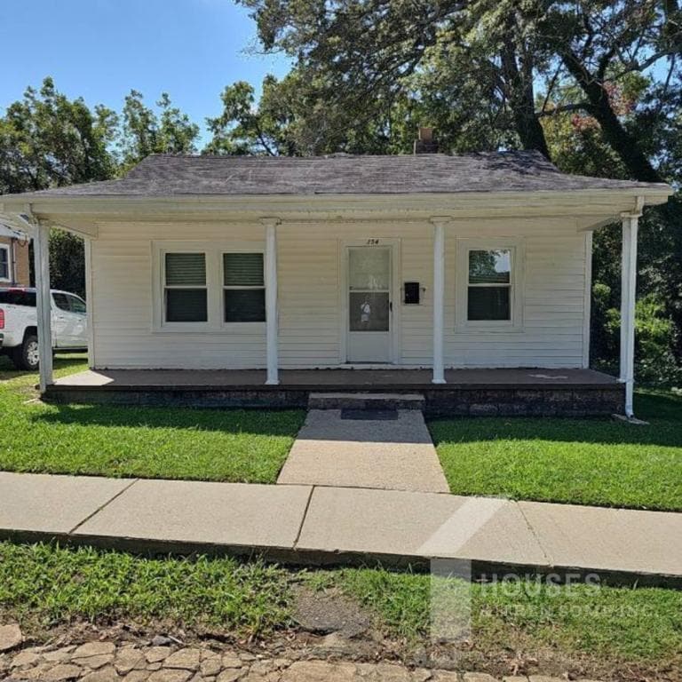 Foto principal - 354 E Floyd Baker Blvd