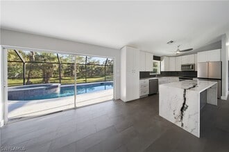 Building Photo - 390 35th Ave NE