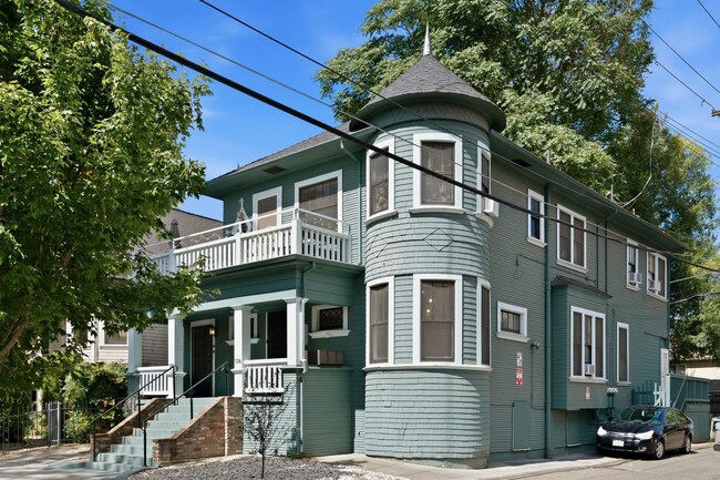 Building Photo - 1316-1318 19th Street