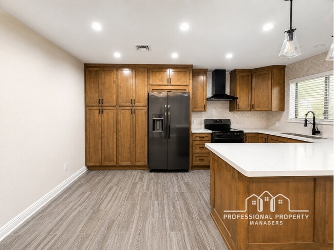Building Photo - 2-bedroom, 2-bathroom home in Casitas Del Valle Townhouses